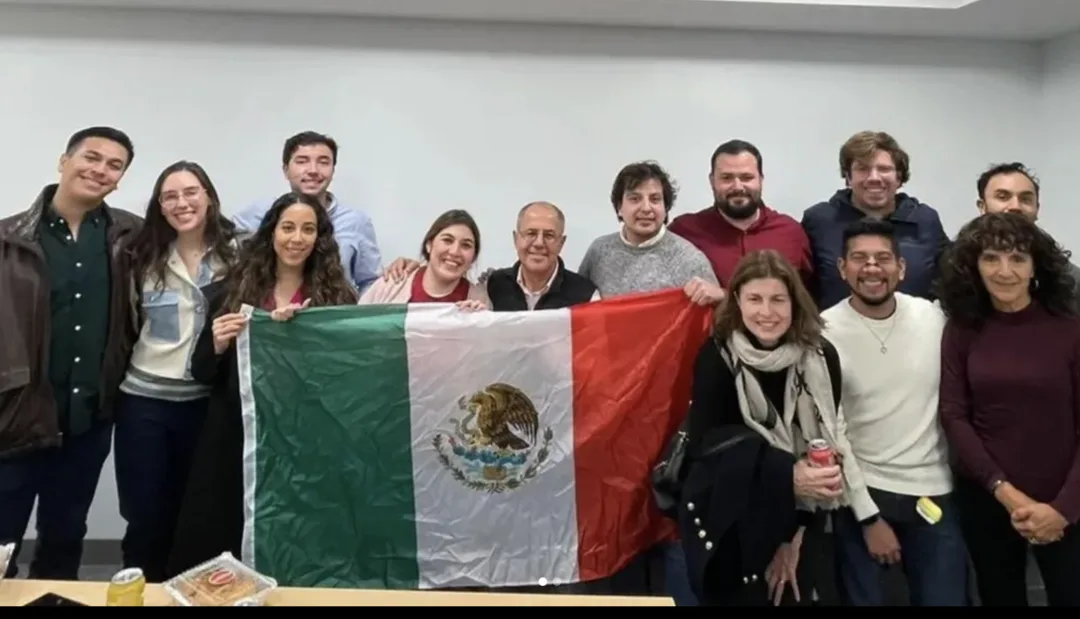 Pláticas y conferencias sobre temas de actualidad